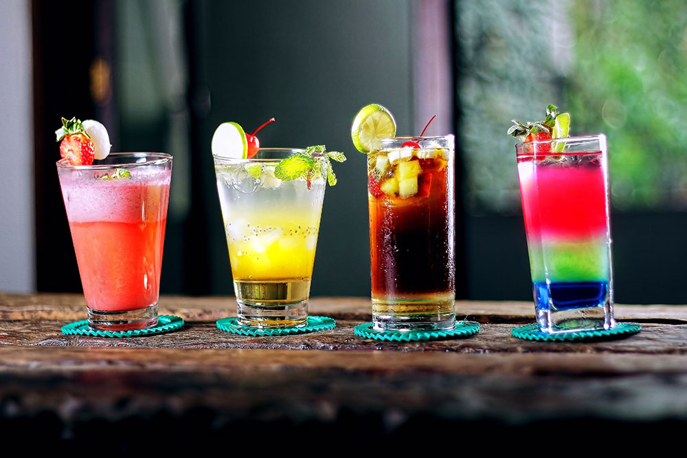 7 Batch Classic Cocktails for Big Parties