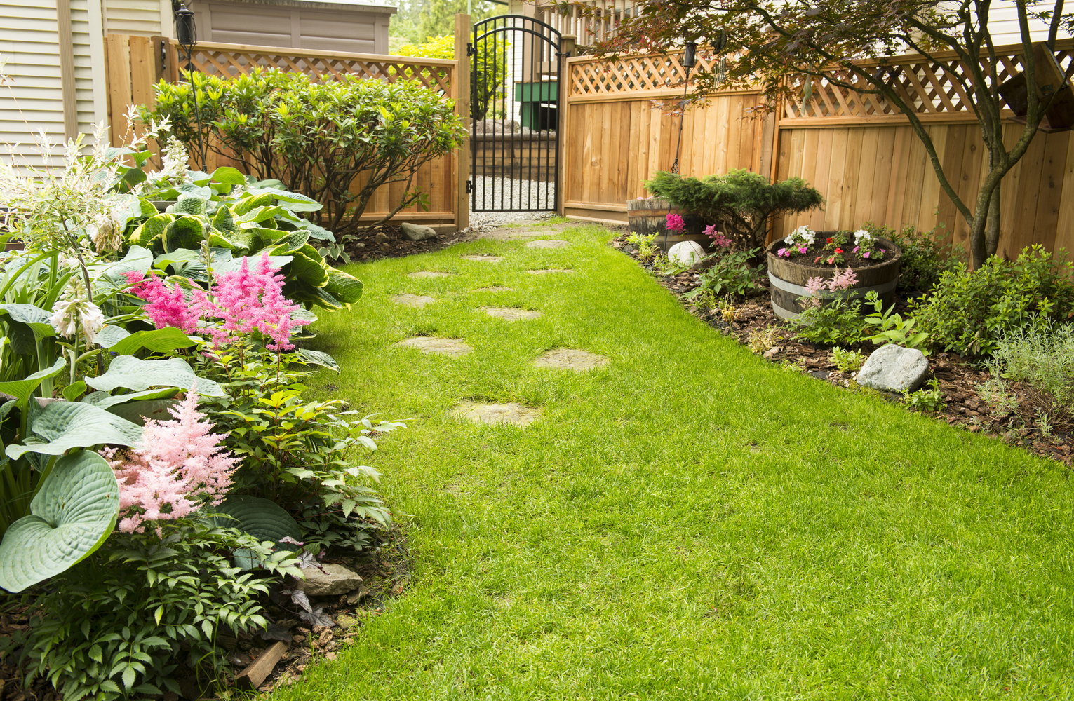 5 Hacks To Make Yard Work Easy